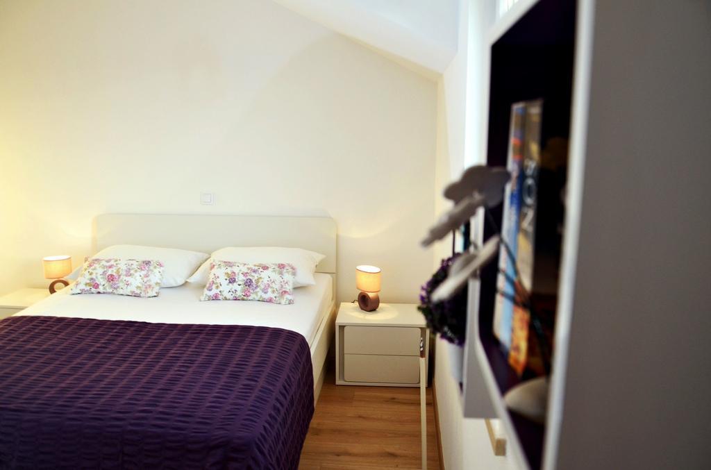 Apartment Luna Postira Zewnętrze zdjęcie